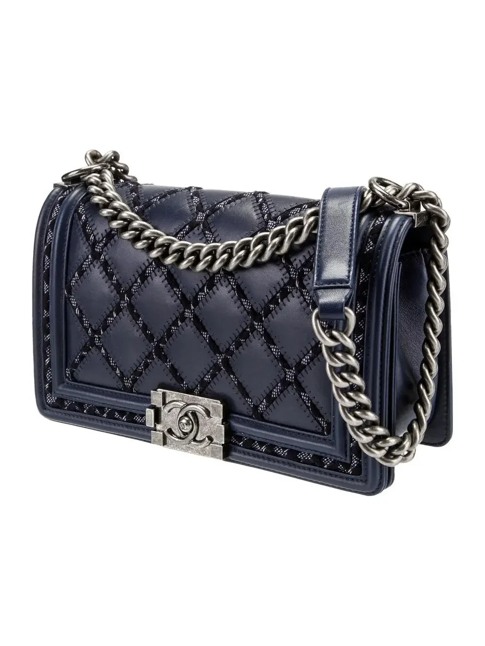 CHANEL elevate your